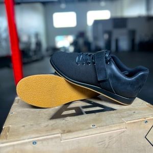 NoBull Mens Leather Lifter New!